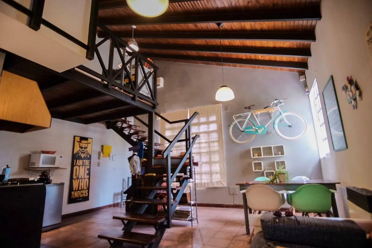 Leonidas Design Loft Mendoza 0*,  Argentina